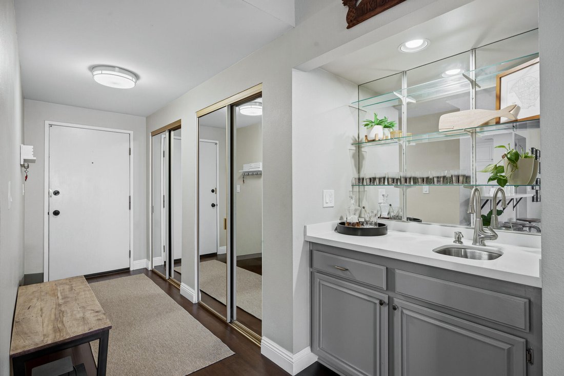 Condo in Los Angeles, California, United States 4 - 18149878