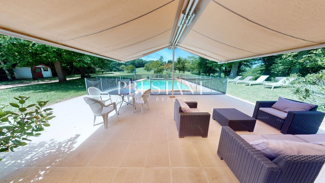Estate in Sarlat-la-Canéda, Nouvelle-Aquitaine, France 5 - 18150319