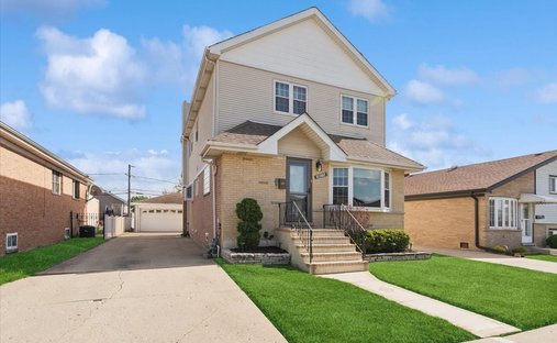 House in Schiller Park, Illinois, United States 1