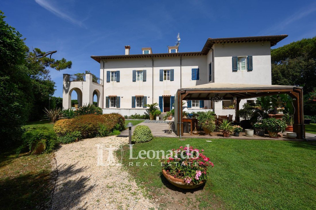 Villa in Vittoria Apuana, Forte dei Marmi, Tuscany 2 - 18150947