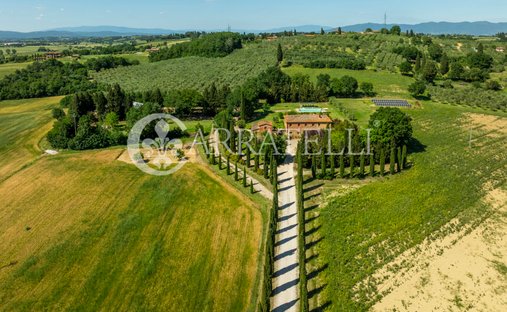 Country House in Foiano della Chiana, Tuscany, Italy 1