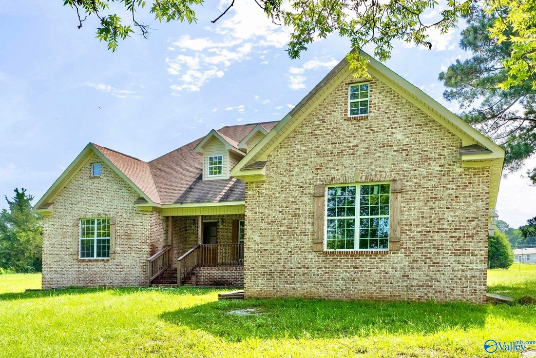 House in Laceys Spring, Alabama, United States 2 - 17838384