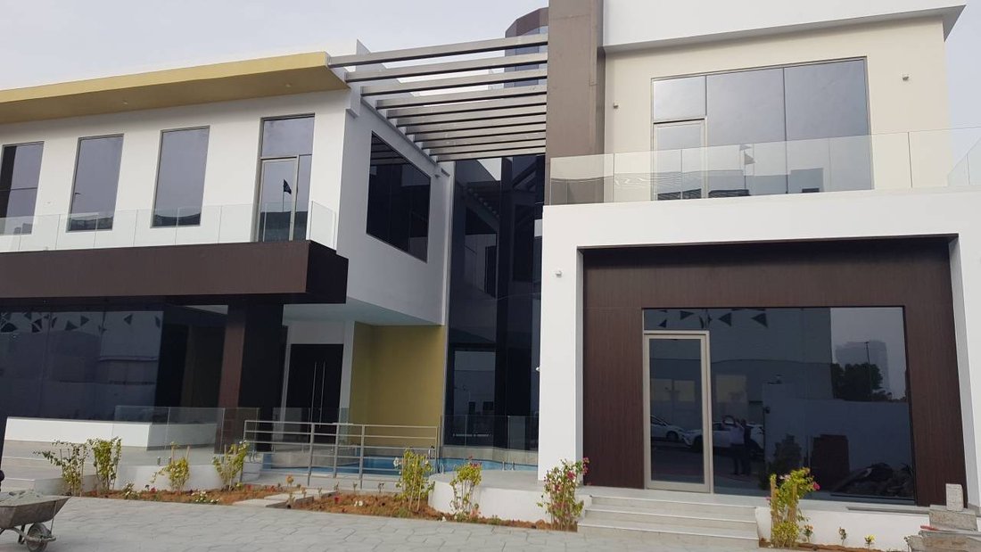 Villa in Umm Al Sheif, Dubai, United Arab Emirates 3 - 18145562