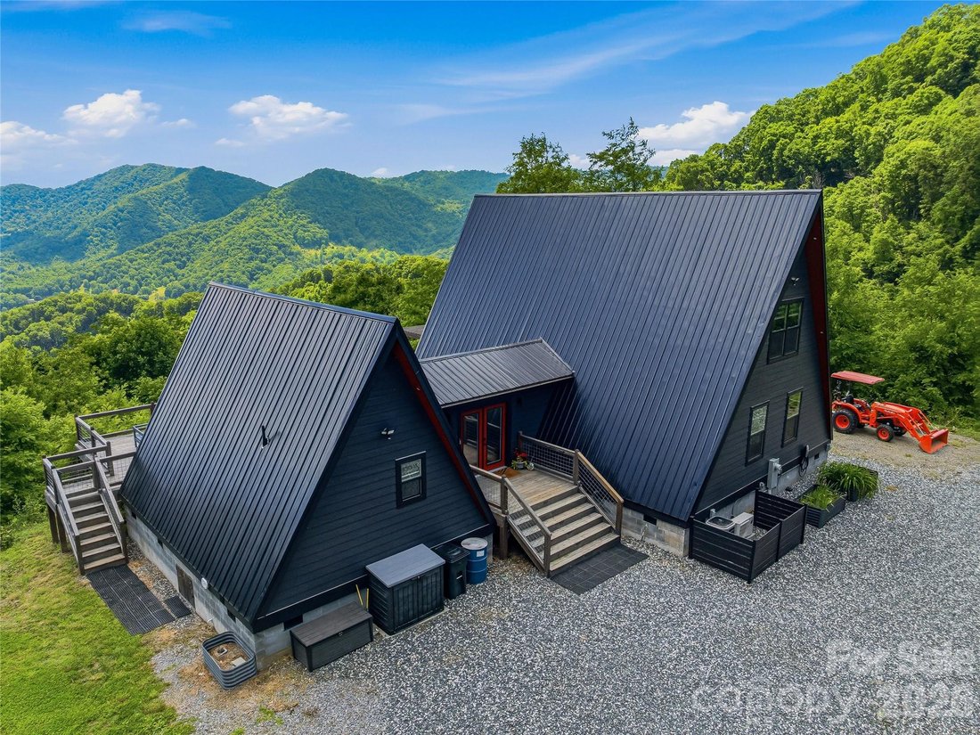 House in Canton, North Carolina, United States 5 - 18128500