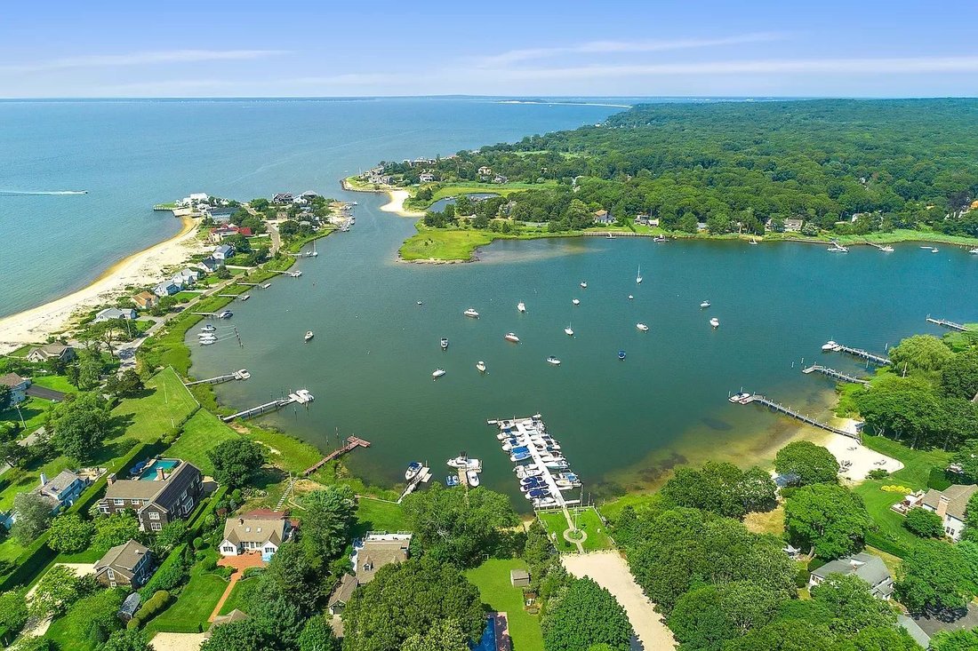 Southampton, New York, United States 2 - 18145870