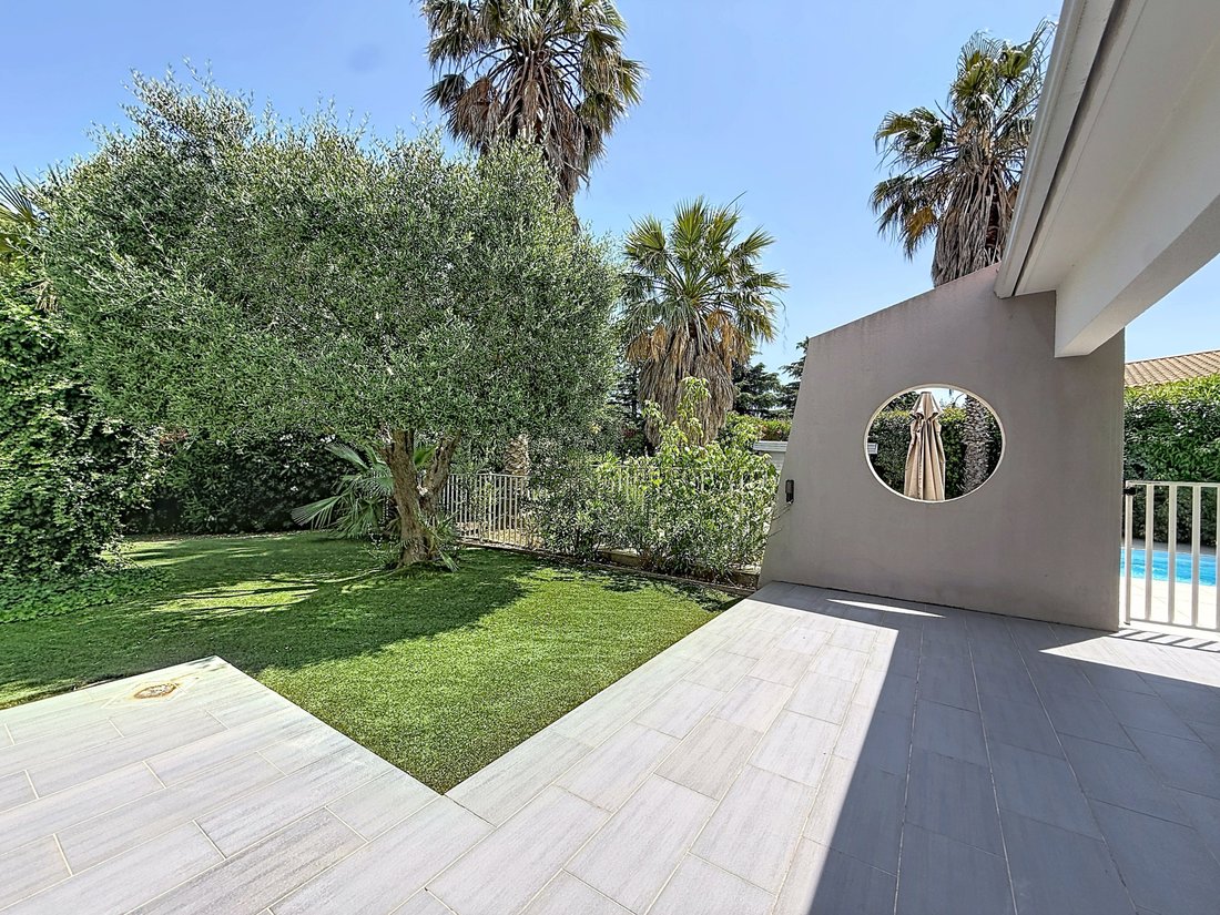Villa in Centre Ville, Elne, France 3 - 18148619