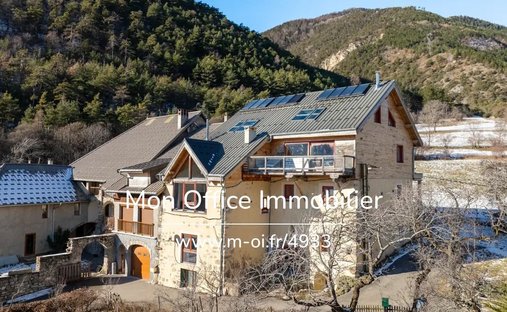House in Reotier, Provence-Alpes-Côte d'Azur, France 1