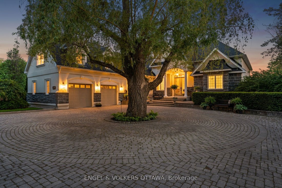 House in Ottawa, Ontario, Canada 1 - 18149652