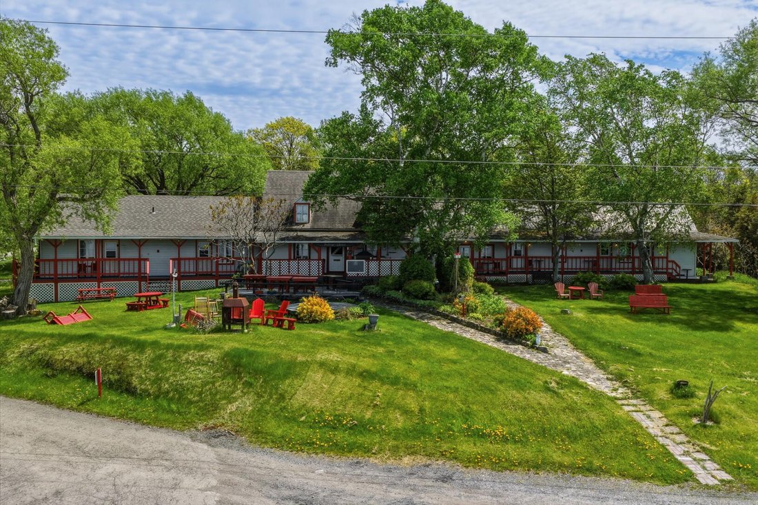 Saint-Antoine-de-l'Isle-aux-Grues, Quebec, Canada 2 - 17650167