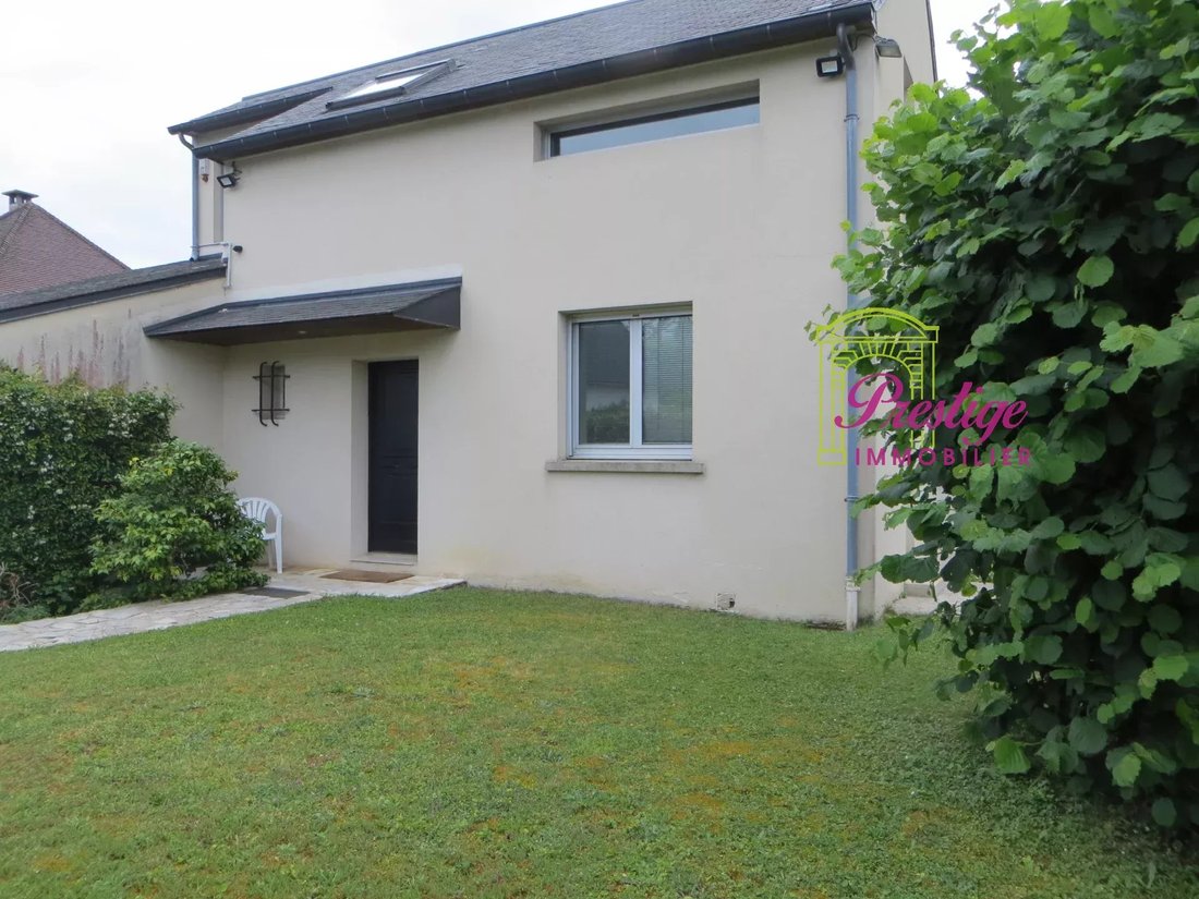 House in Nord Ouest, Le Mesnil-le-Roi, France 2 - 18150343