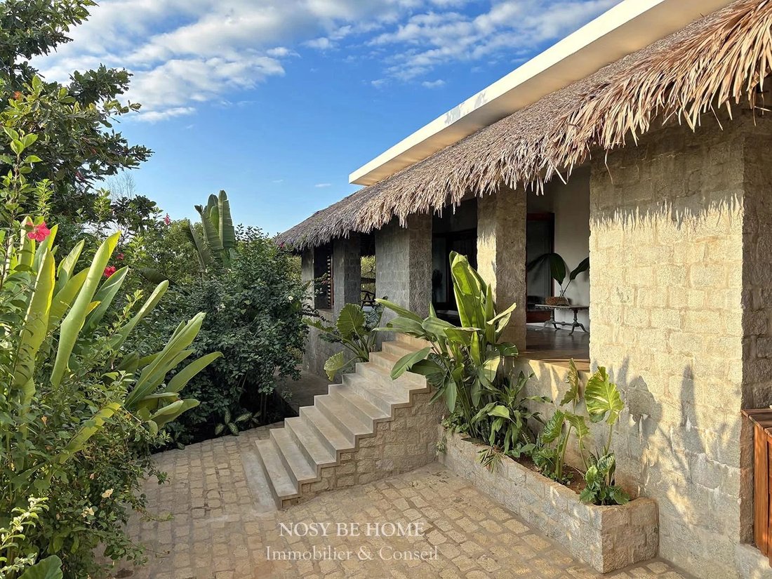 Villa in Nosy Faly, Diana, Madagascar 2 - 18146676