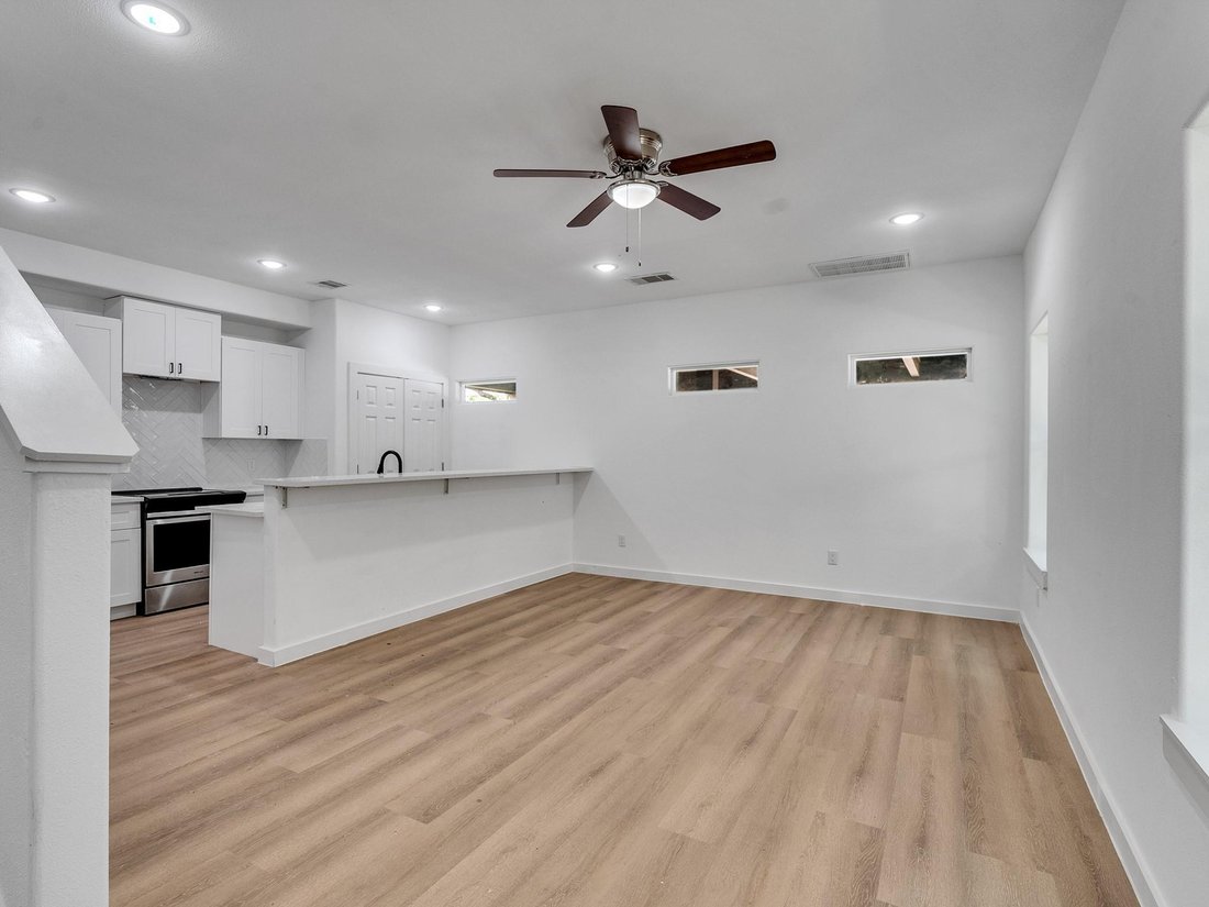 Houston, Texas, United States 3 - 18148901