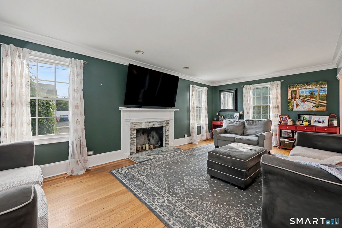 House in Stratford, Connecticut, United States 5 - 18147623