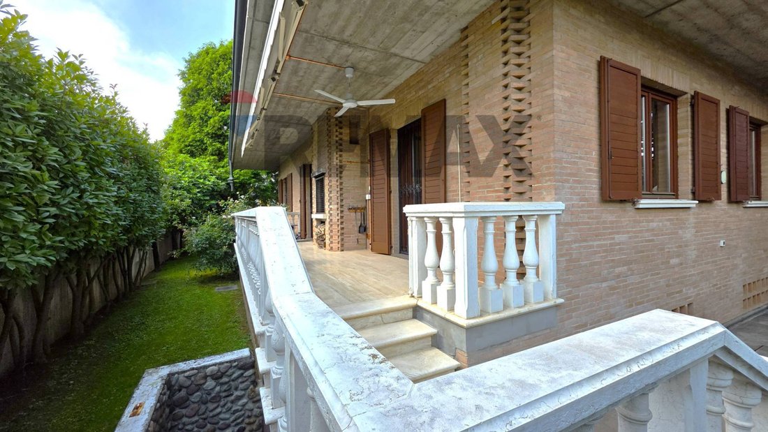 Villa in Caldogno, Veneto, Italy 4 - 18150950