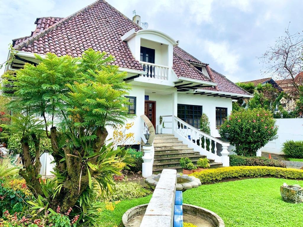 House in Cuenca, Azuay, Ecuador 3 - 18147189