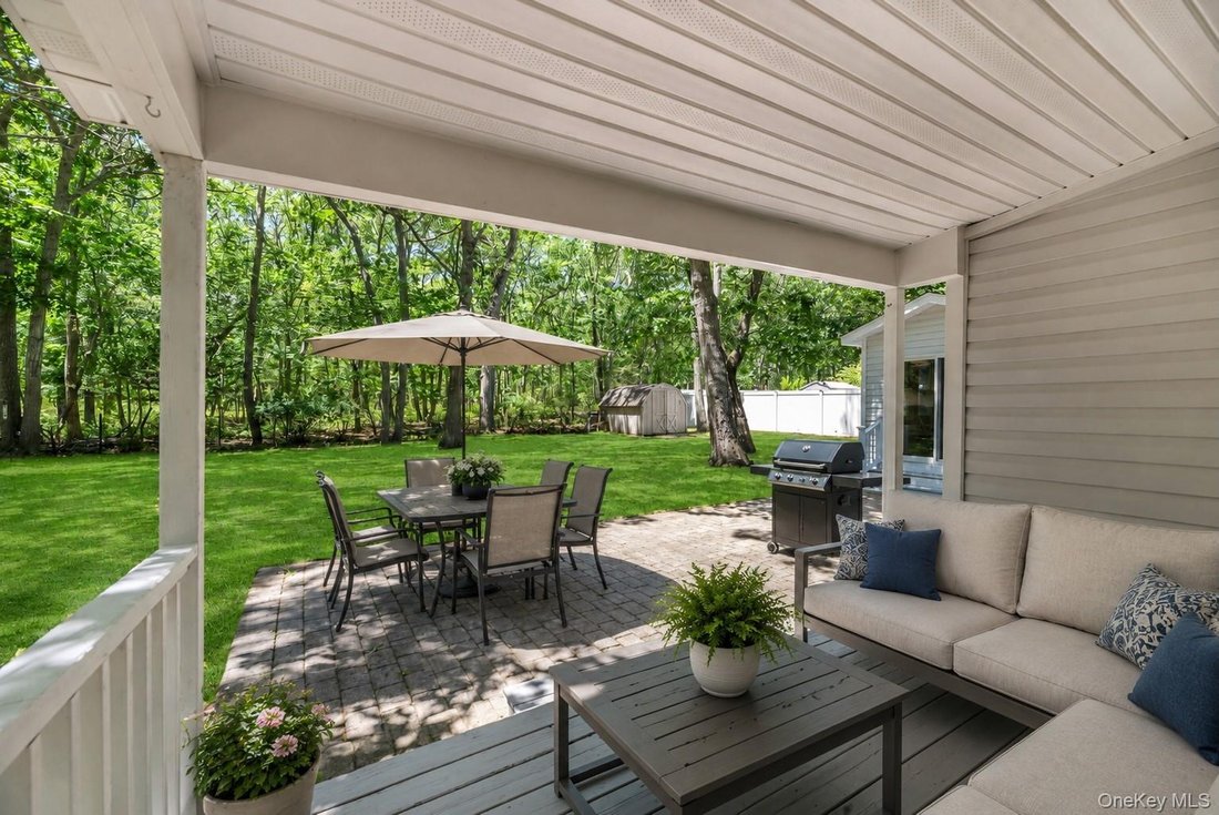 House in Peconic, New York, United States 1 - 18149963