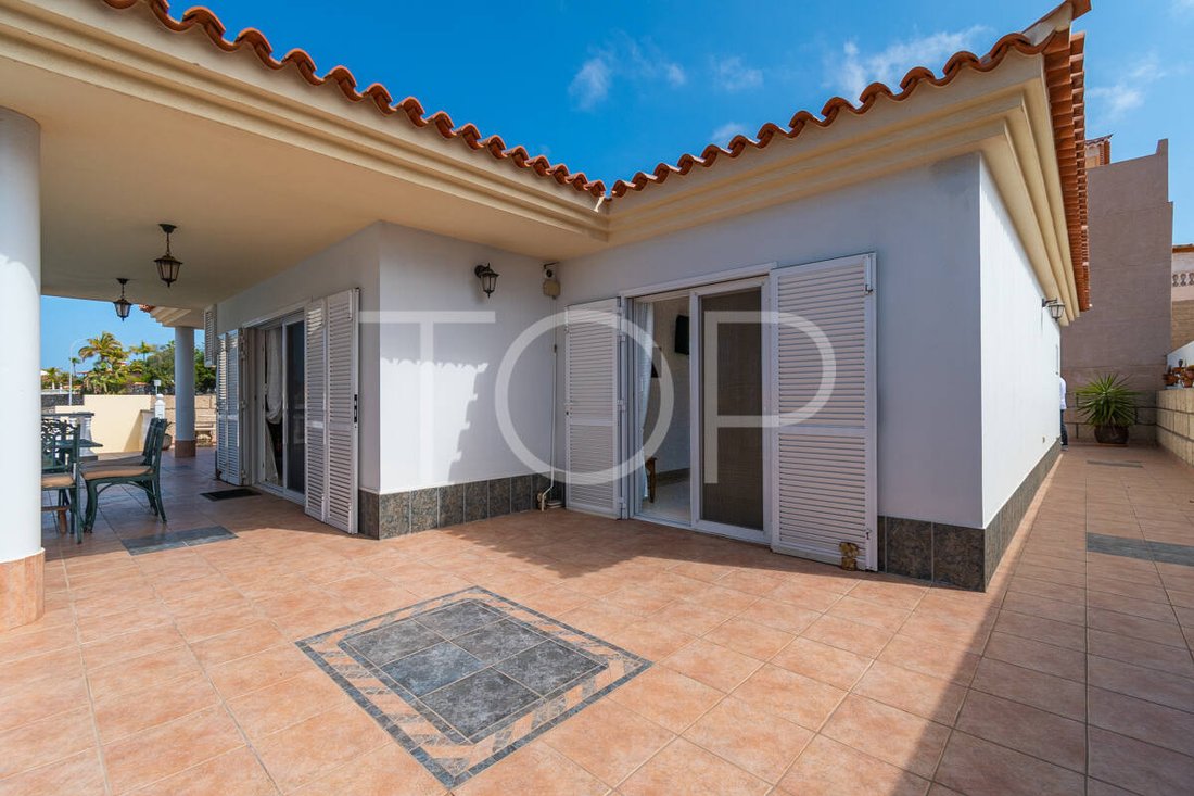 Villa in Callao Salvaje, Adeje, Canary Islands 3 - 18147987
