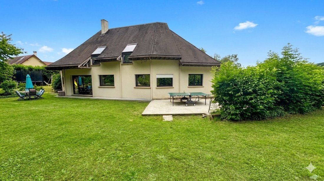 House in Senlis, Hauts-de-France, France 1 - 18148785