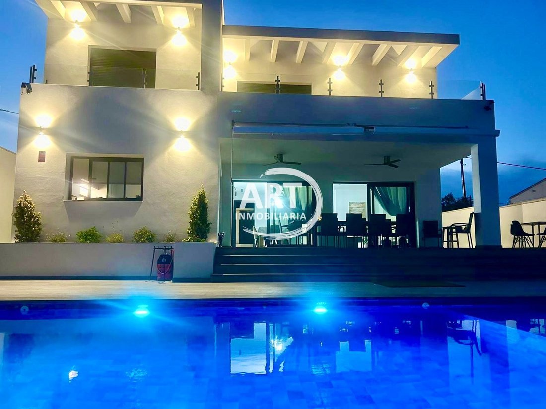 Chalet in San Antonio de Benageber, Valencian Community, Spain 2 - 18040486