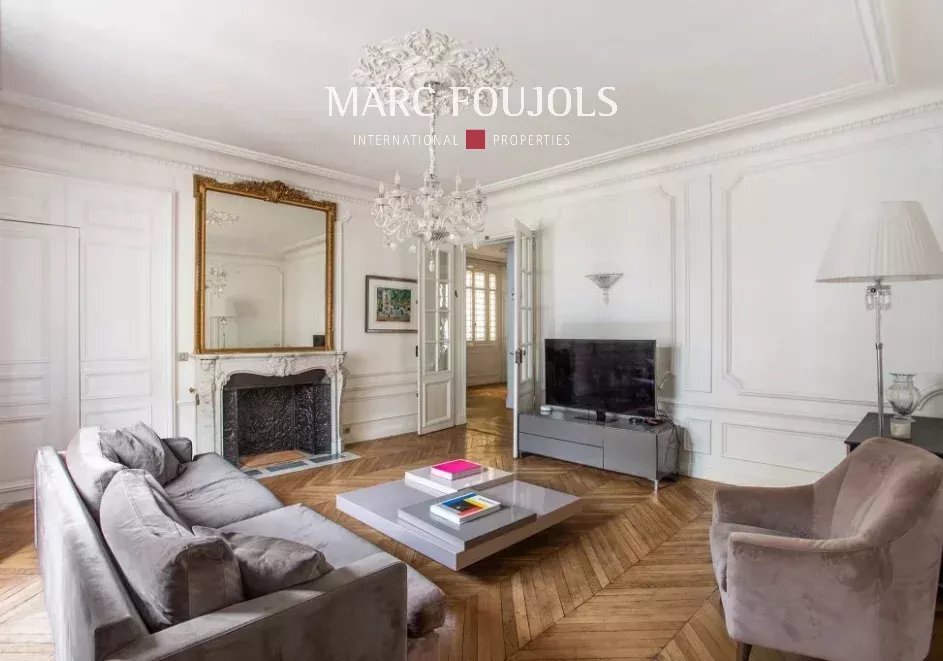 Apartment in Paris 8e Arrondissement, Paris, France 1 - 18146790