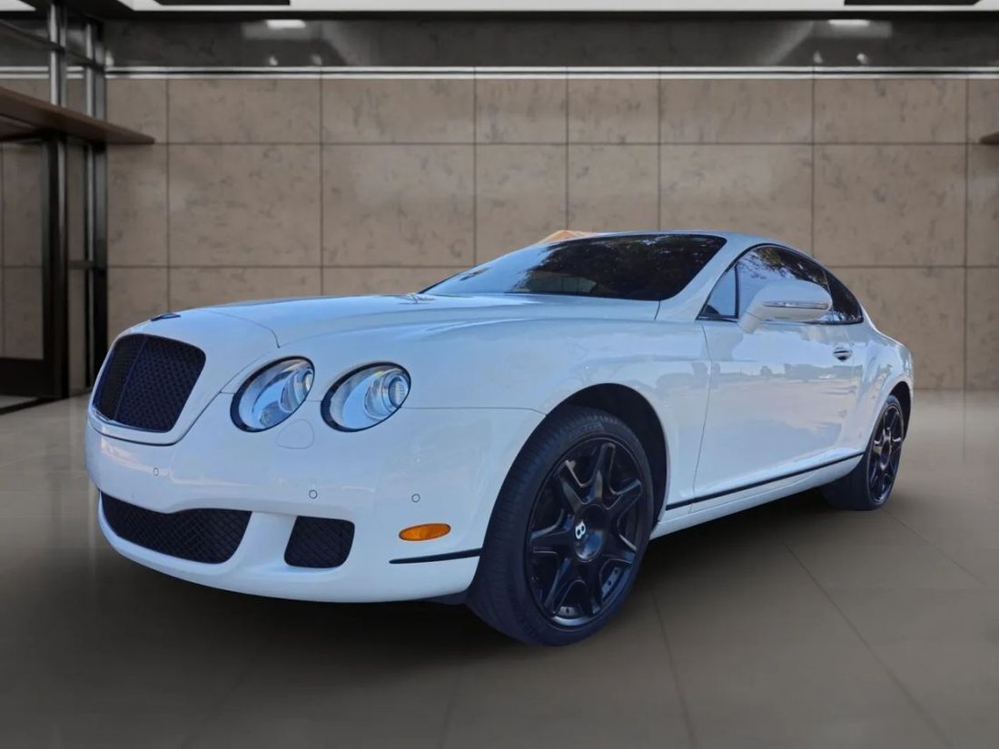 Coupe in Fullerton, CA, United States 1 - 18147002