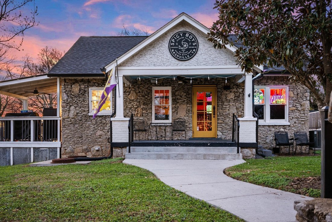Co Op in Nashville, Tennessee, United States 4 - 18149544