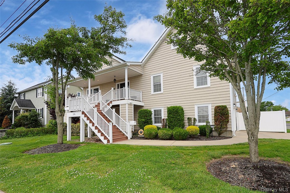 House in East Patchogue, New York, United States 3 - 18147455