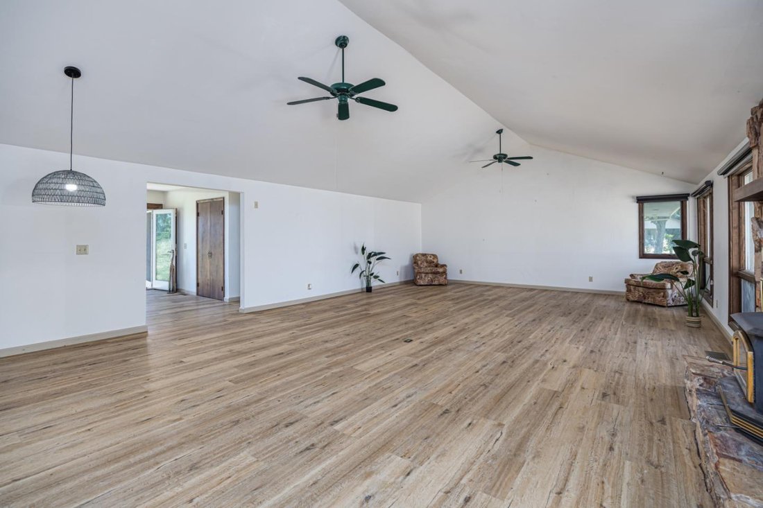 Townhouse in Pleasant Grove, California, United States 5 - 18148214