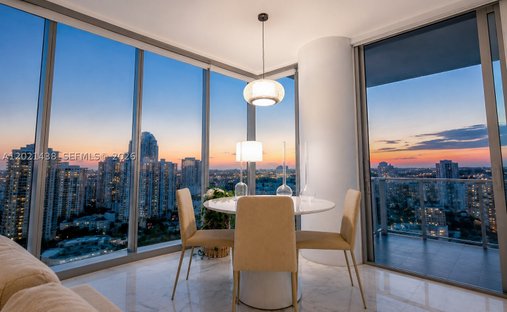Condo in Miami, Florida, United States 1