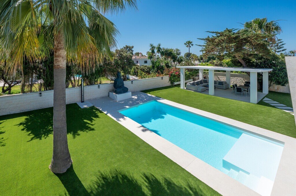 Villa in Elviria-Cabopino, Marbella, Spain 3 - 18150278