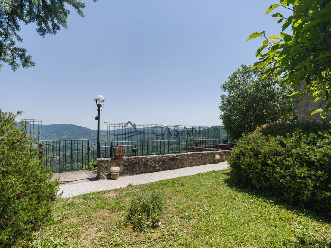 House in Camaiore, Tuscany, Italy 3 - 18150953