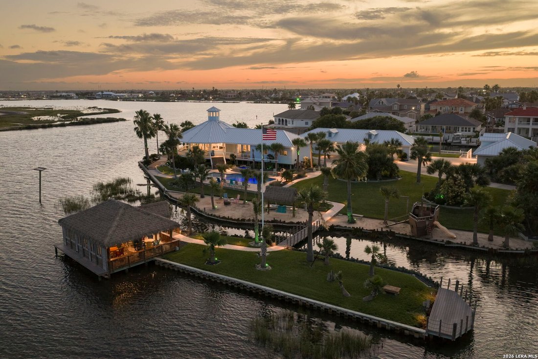 House in Aransas Pass, Texas, United States 1 - 18149965
