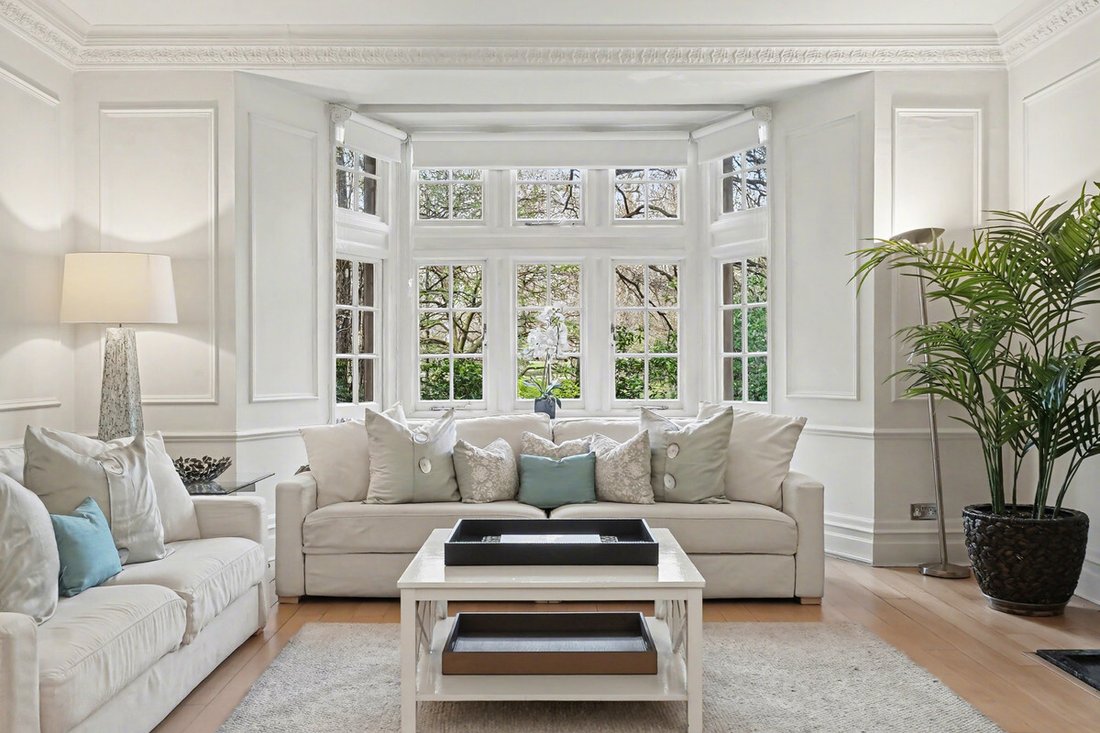 Apartment in Knightsbridge, Kensington And Chelsea, England 1 - 18150424