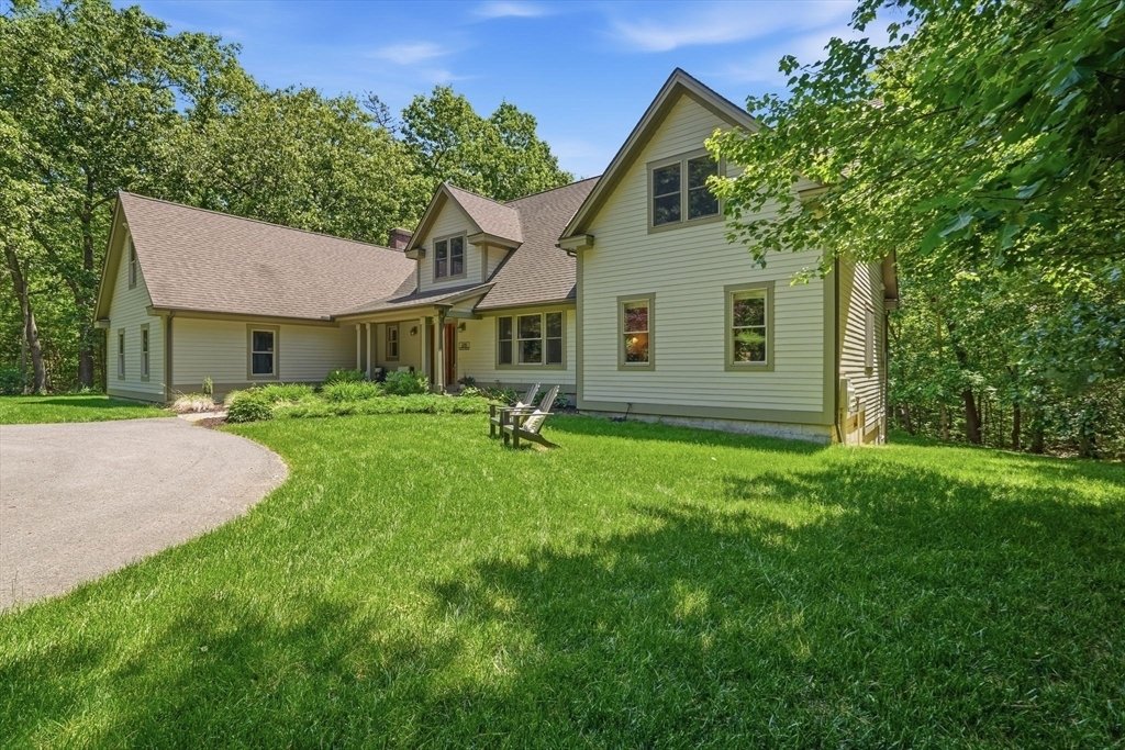 House in Amherst, Massachusetts, United States 5 - 18151521