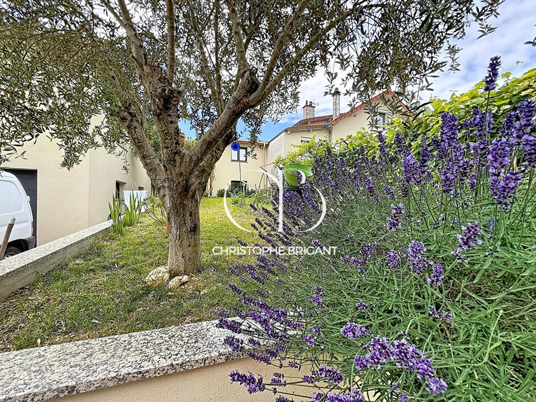Villa in Vitry-sur-Seine, Ile-de-France, France 2 - 18150537