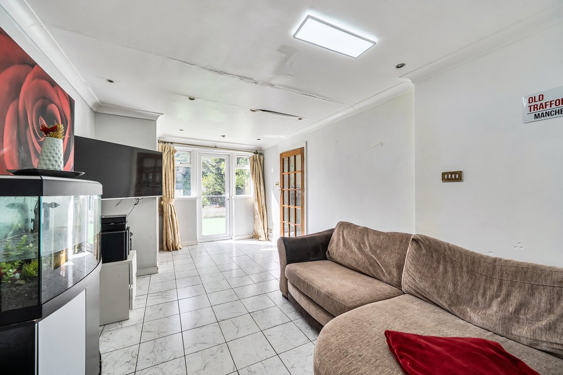House in Barnet, England 2 - 18150347