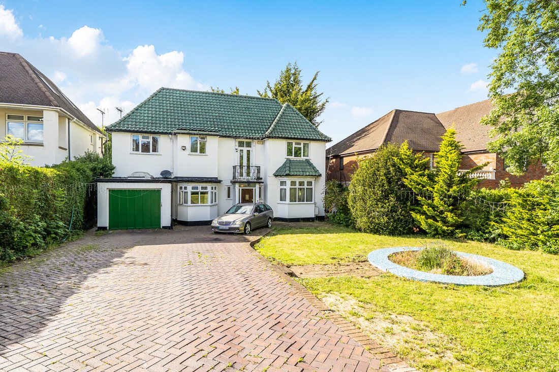 House in Barnet, England 1 - 18150347