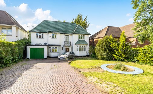 House in Barnet, England 1