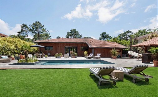 Villa in Lege Bourg, Lège-Cap-Ferret, France 1
