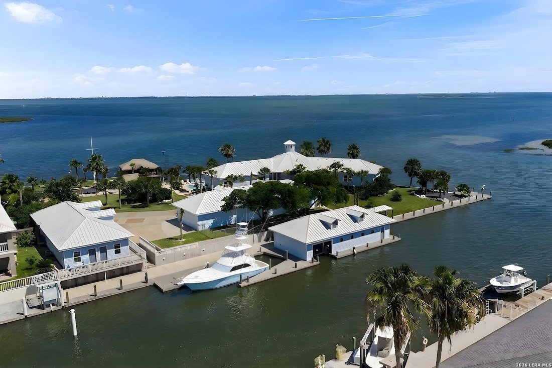 House in Aransas Pass, Texas, United States 3 - 18149965