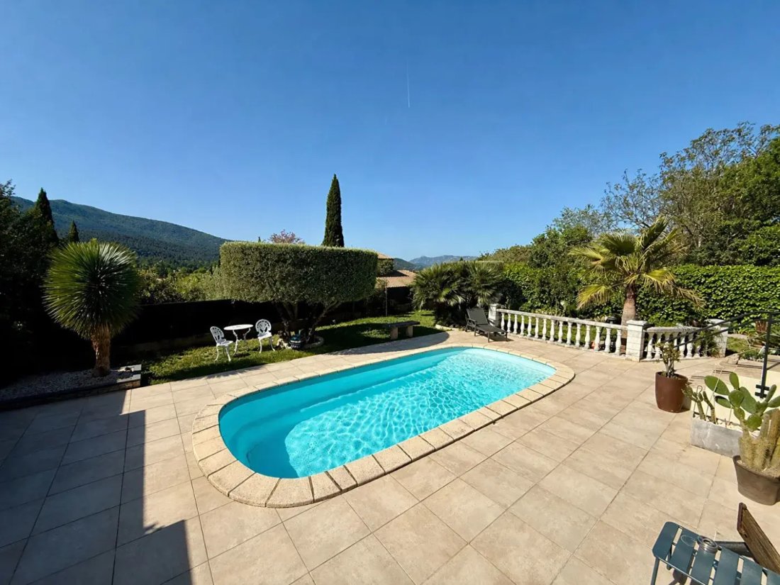 House in Saint-Zacharie, Provence-Alpes-Côte d'Azur, France 1 - 18148549