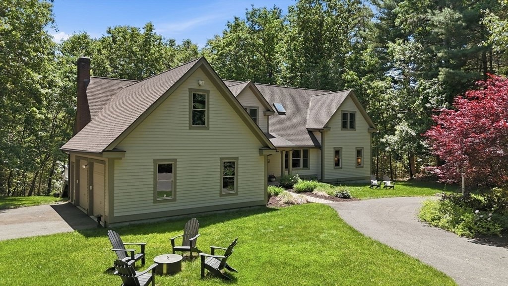 House in Amherst, Massachusetts, United States 4 - 18151521