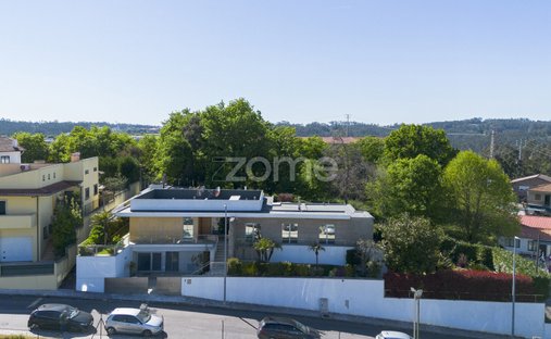 Casa a Oliveira de Azemeis, Santiago de Riba-Ul, Ul, Macinhata da Seixa e Madail, Distretto di Aveiro, Portogallo 1