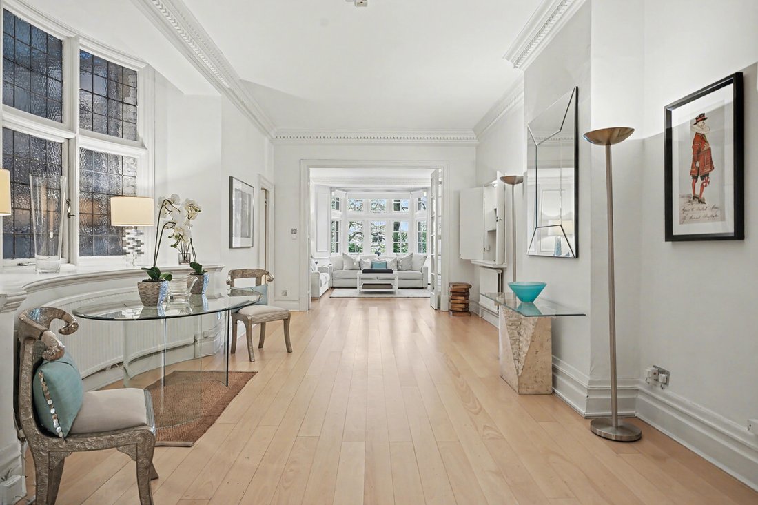 Apartment in Knightsbridge, Kensington And Chelsea, England 3 - 18150424