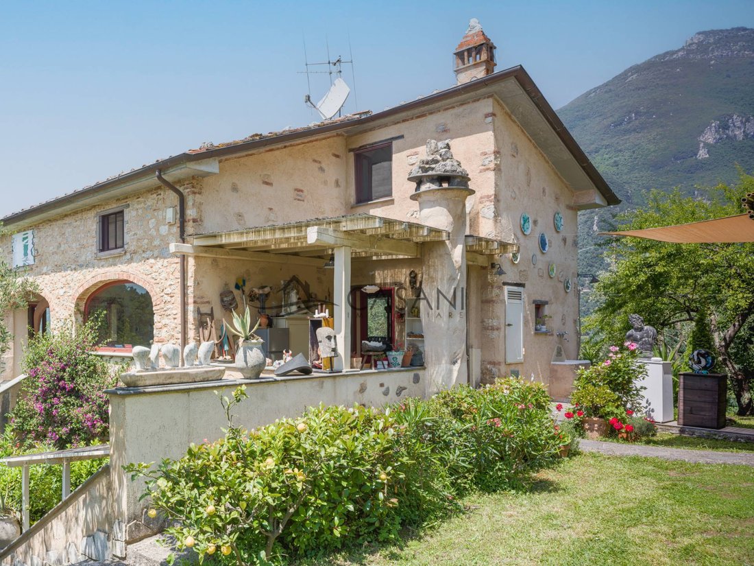 House in Camaiore, Tuscany, Italy 3 - 16463688