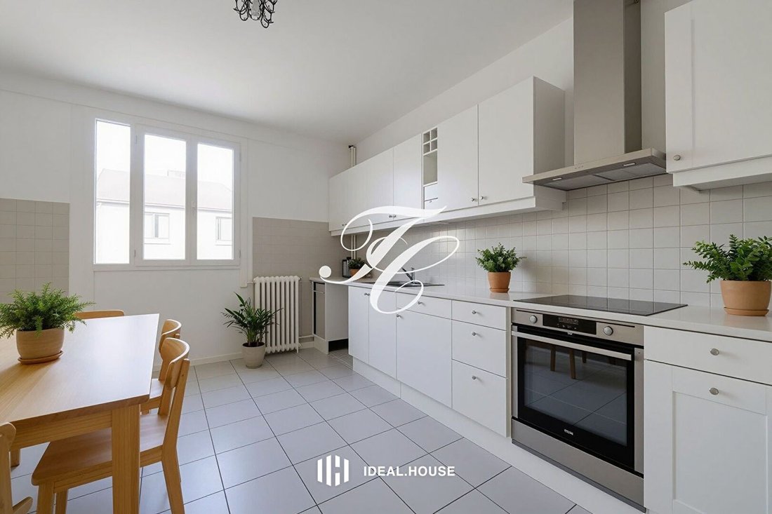 Apartment in Chateau de Vaucresson, Vaucresson, France 3 - 18148871