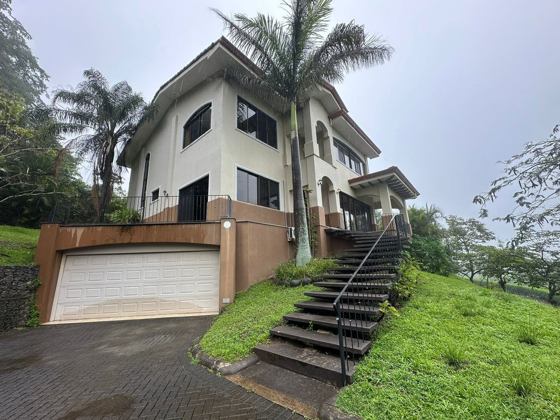 Condo in Ciudad Colón, San José Province, Costa Rica 2 - 18149736