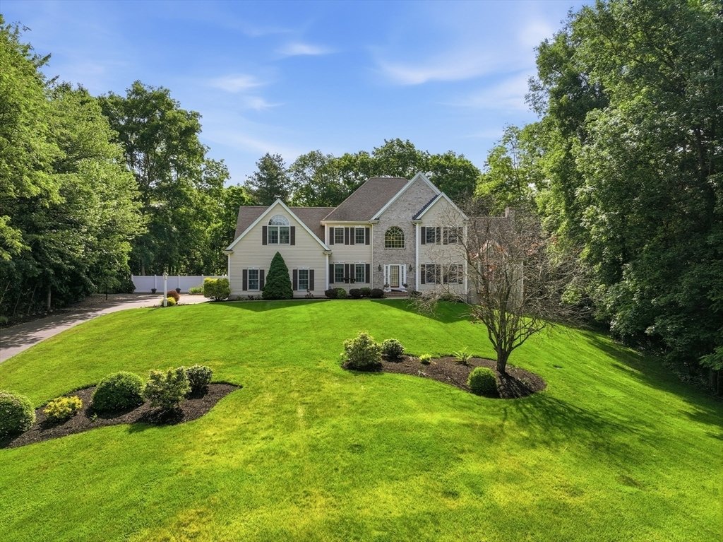 House in Wrentham, Massachusetts, United States 2 - 18149923