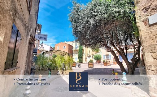 House in Exterieurs, Frejus, France 1