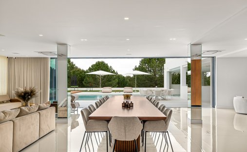 House in Quinta do Conde, Setubal, Portugal 1